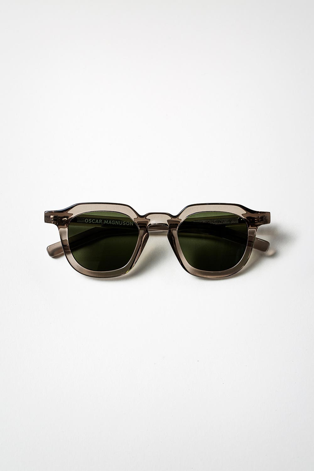 Amazon.com: Gucci Urban Oversized Sunglasses, Lens-59 Bridge-11 Temple-145,  Black / Green / Black : Clothing, Shoes & Jewelry
